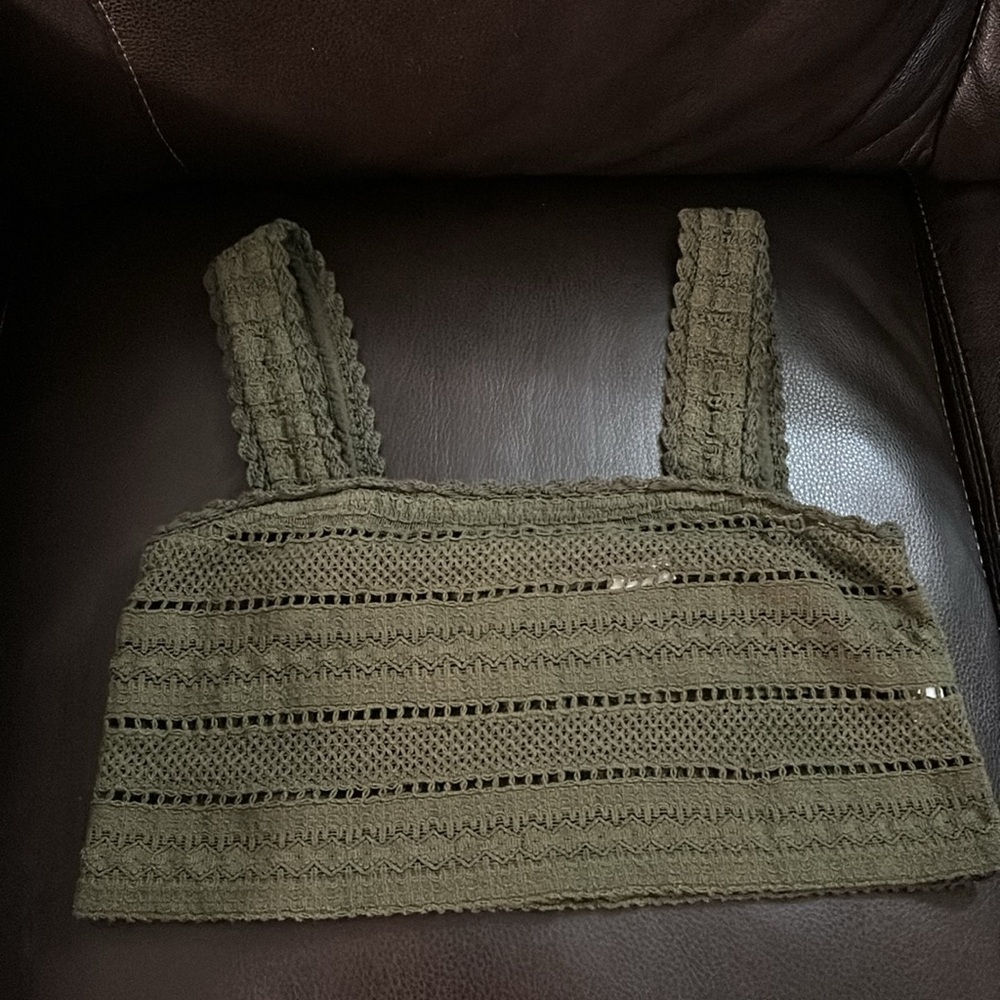 NWOT Aerie Crochet Crop Tank green